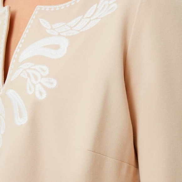 Tuckernuck Miguelina Embroidered Top NWOT - Picture 4 of 5